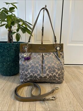 Coach Vintage Gray Signature Canvas Shoulder Bag with Olive Patent Leather Trim